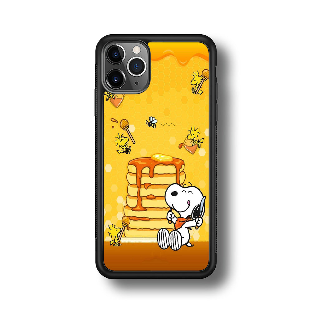 Snoopy Eats Honey iPhone 11 Pro Max Case-Phone Case-Rubber Black (2D Case)-Altracase