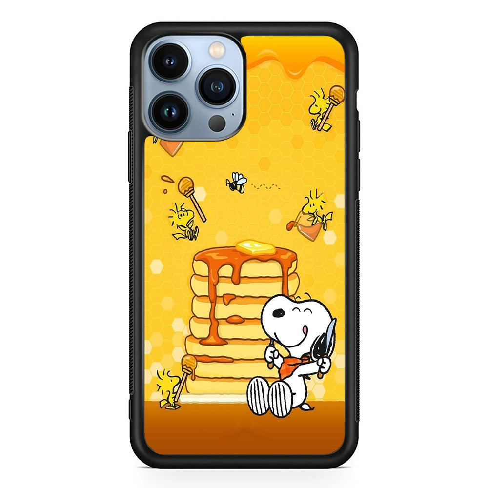 Snoopy Eats Honey iPhone 15 Pro Max Case-Phone Case-Rubber Black (2D Case)-Altracase
