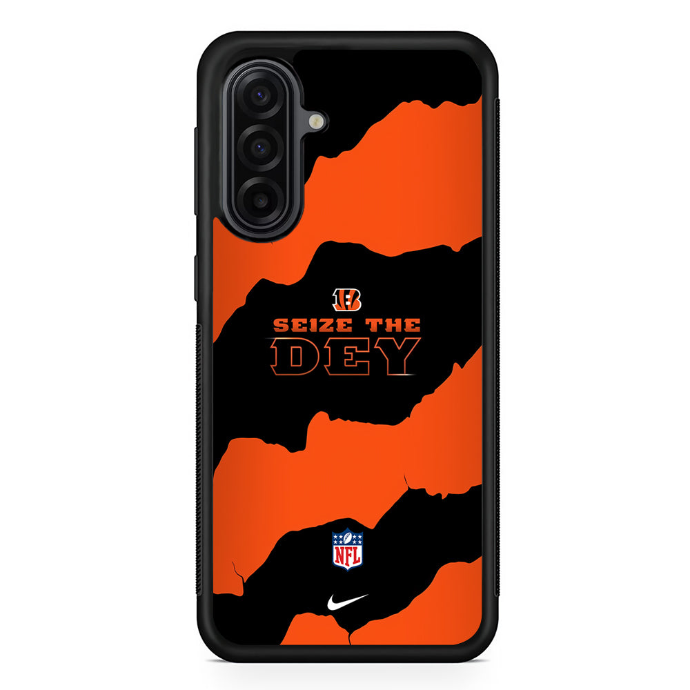NFL Cincinnati Bengals Nike Samsung Galaxy A17 Case | Durable Rubber Samsung Galaxy A17 Phone Case