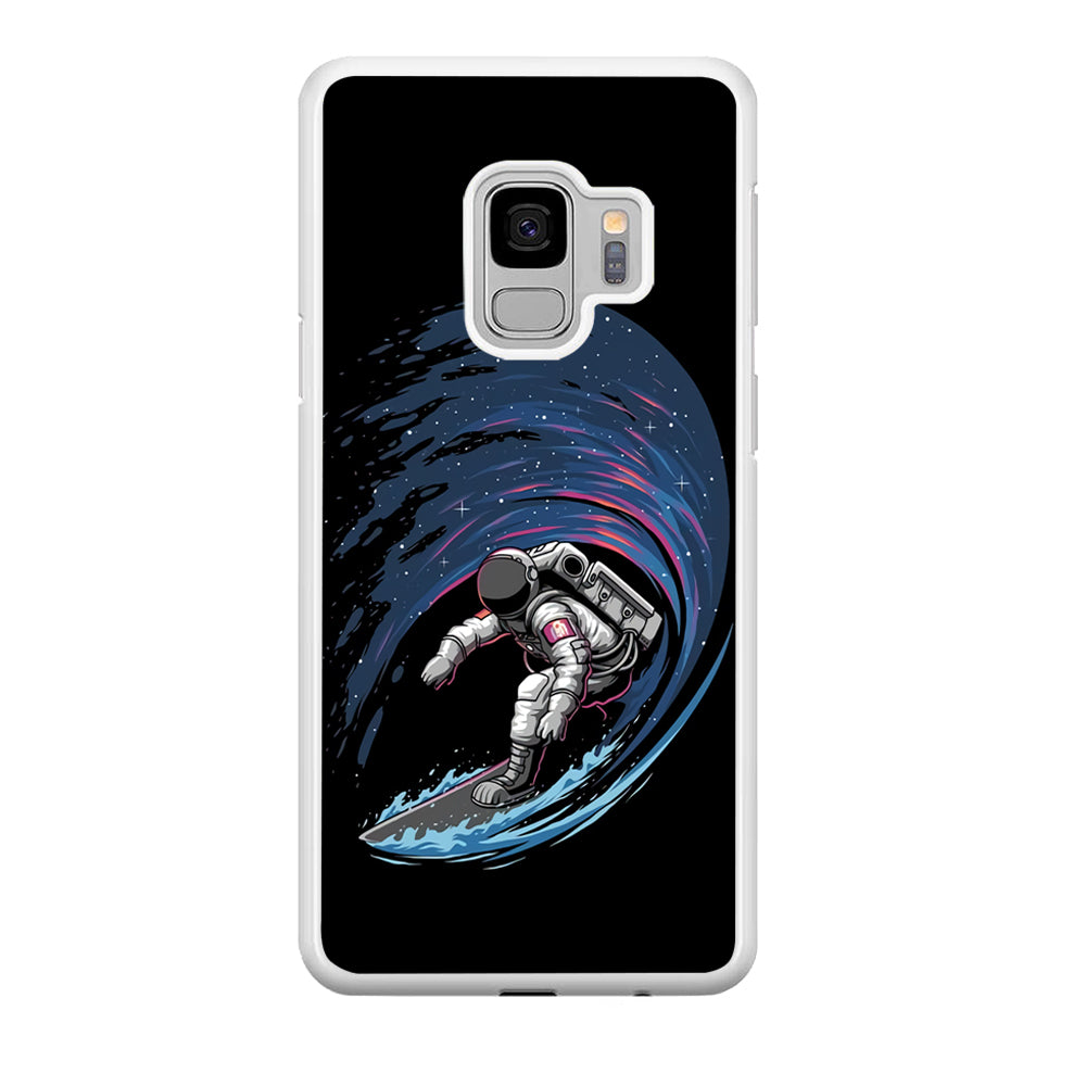 Astronaut Surfing The Sky Samsung Galaxy S9 Case