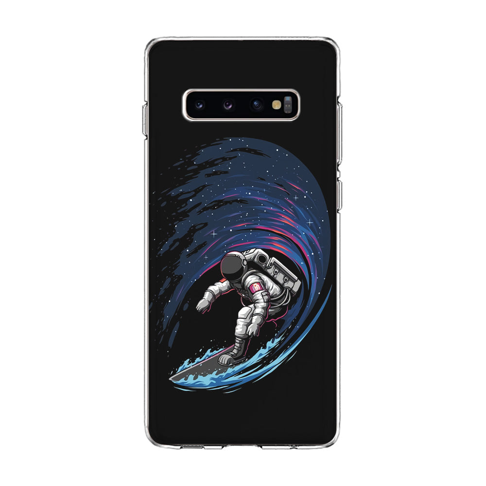 Astronaut Surfing The Sky Samsung Galaxy S10 Case