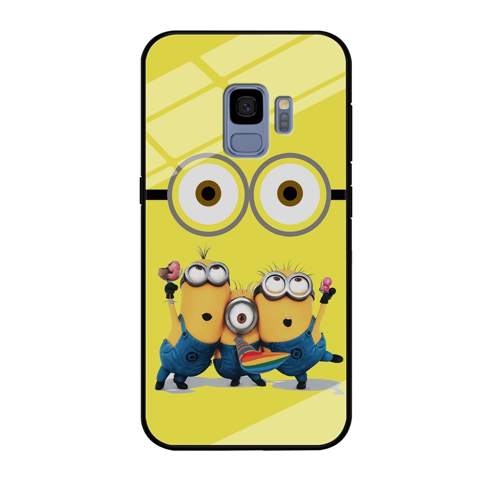 Eyes and Three Minions Samsung Galaxy S9 Case