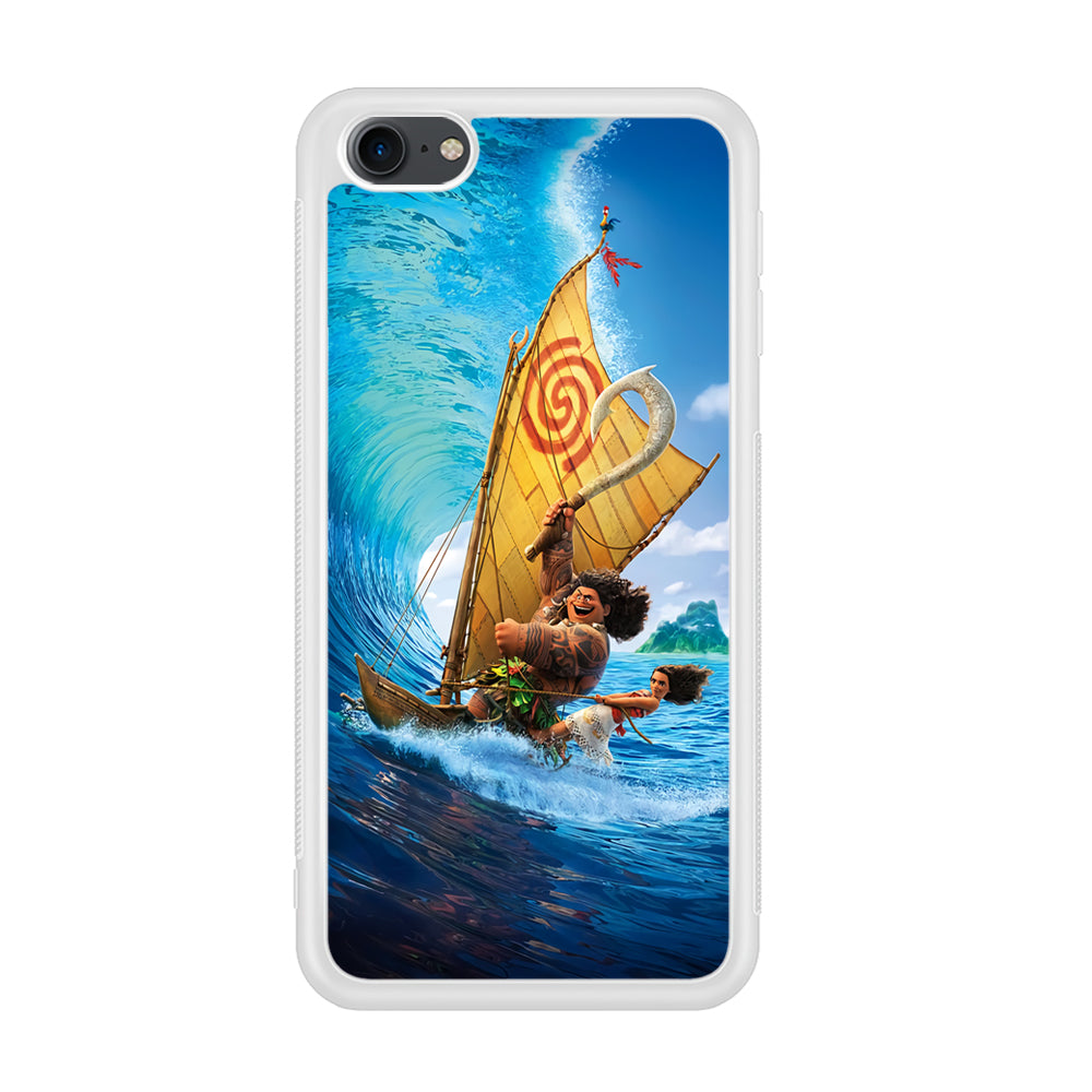 Moana Sailing on The Sea iPod Touch 6 Case