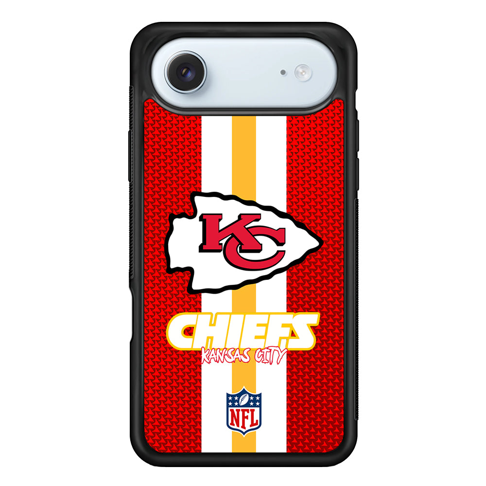 NFL Kansas City Chiefs Pattern iPhone 17 Air Case - Altracase