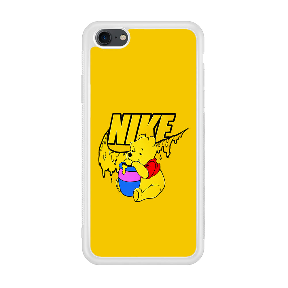 Nike Winnie The Pooh iPhone SE 3 2022 Case