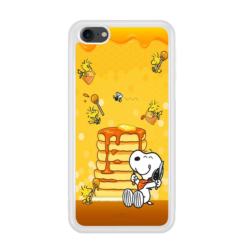 Snoopy Eats Honey iPod Touch 6 Case