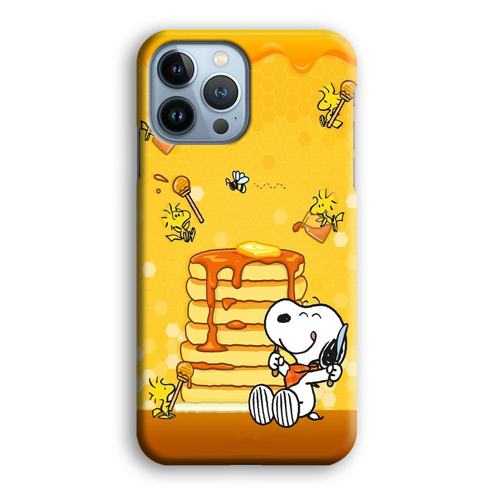 Snoopy Eats Honey iPhone 14 Pro Max Case