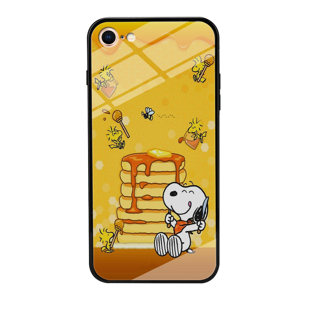 Snoopy Eats Honey iPhone SE 2020 Case
