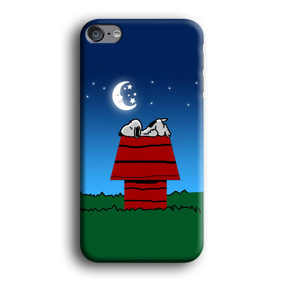 Snoopy Sleeps at Night iPod Touch 6 Case