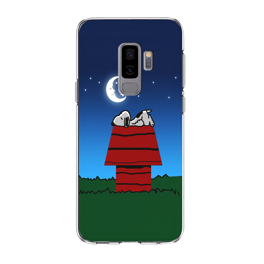 Snoopy Sleeps at Night Samsung Galaxy S9 Plus Case
