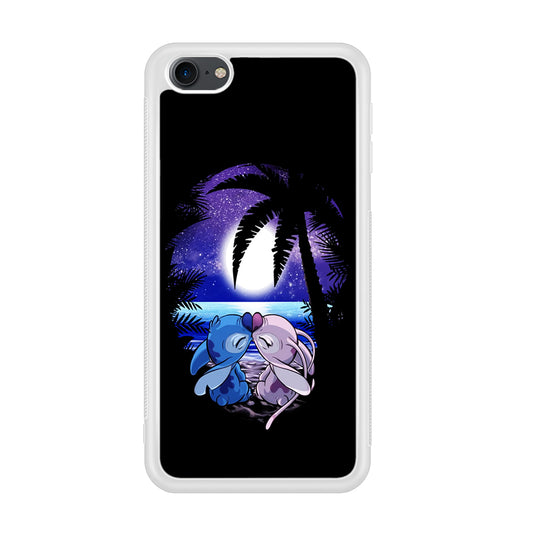 Stitch and Angel Kissing iPod Touch 6 Case