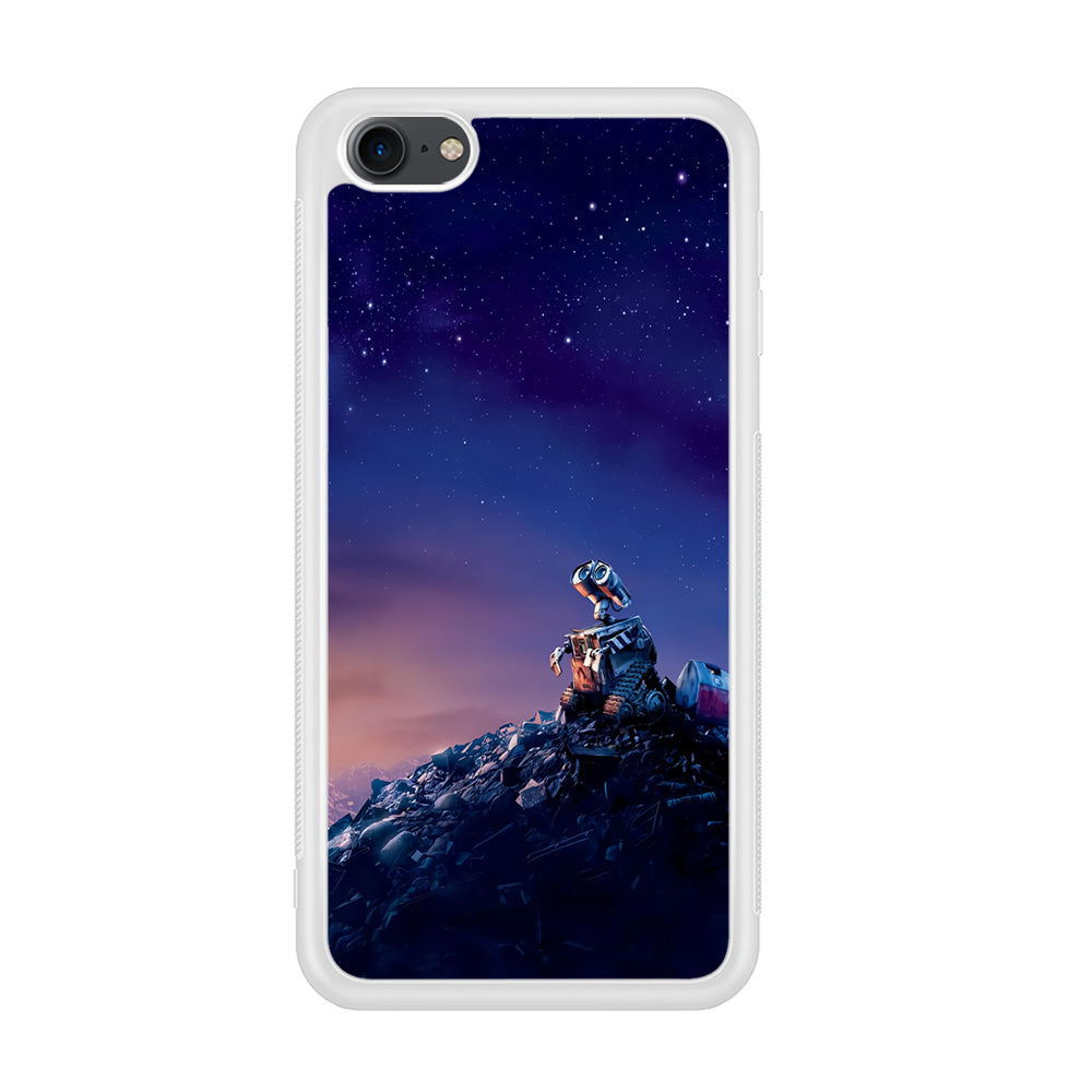 Wall-e Looks Up at The Sky iPod Touch 6 Case